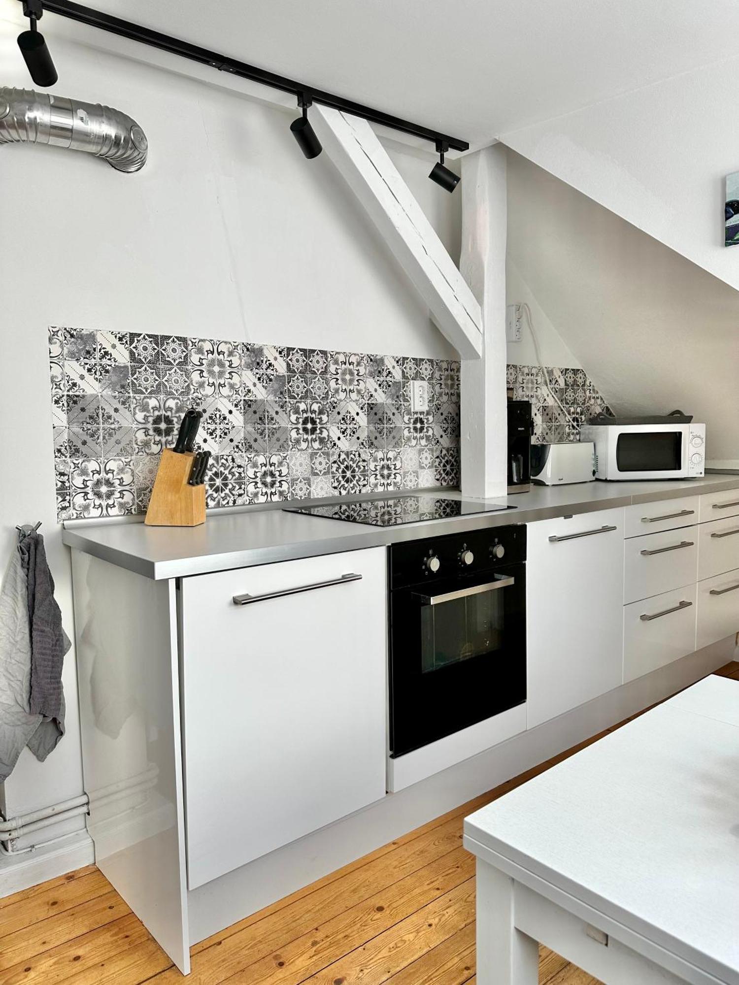 Schoenes City-Apartment Mit 2 Schlafzimmer, Parkplatz, Ruhig Und Hell, D46-Dg Oldenburg Esterno foto