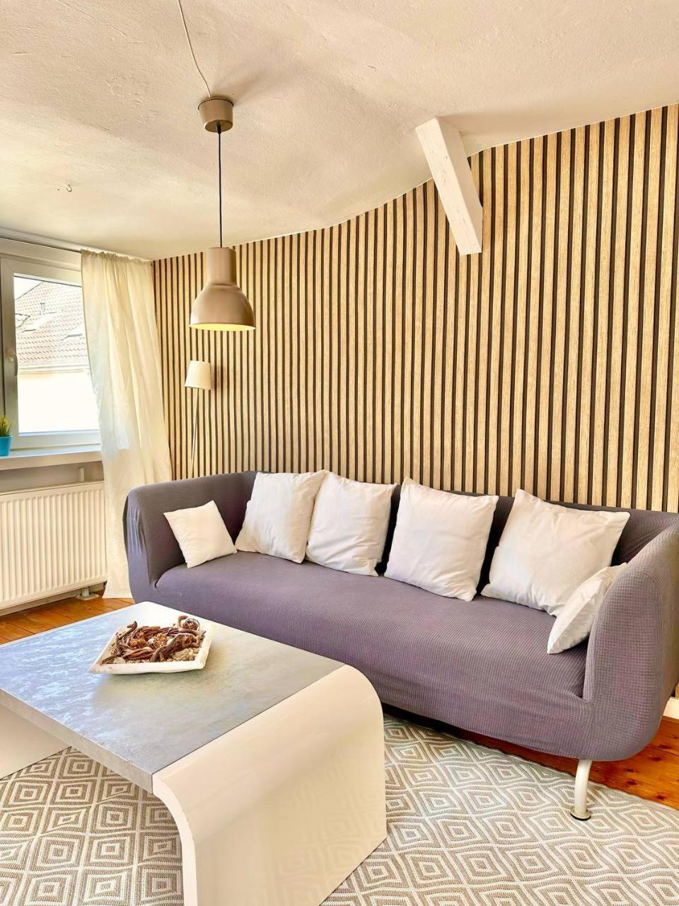 Schoenes City-Apartment Mit 2 Schlafzimmer, Parkplatz, Ruhig Und Hell, D46-Dg Oldenburg Esterno foto