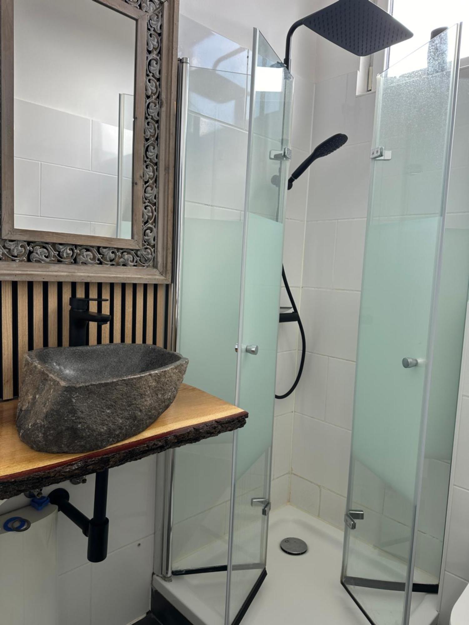 Schoenes City-Apartment Mit 2 Schlafzimmer, Parkplatz, Ruhig Und Hell, D46-Dg Oldenburg Esterno foto